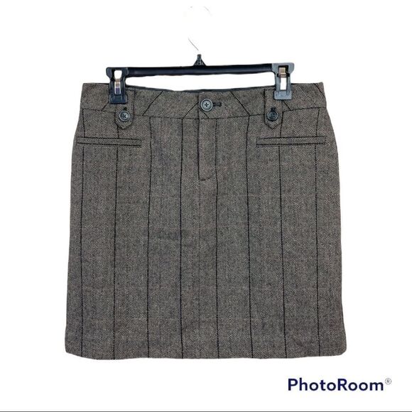 EDDIE Bauer Wool Herringbone Skirt, size 4P - VGUC - Picture 1 of 9